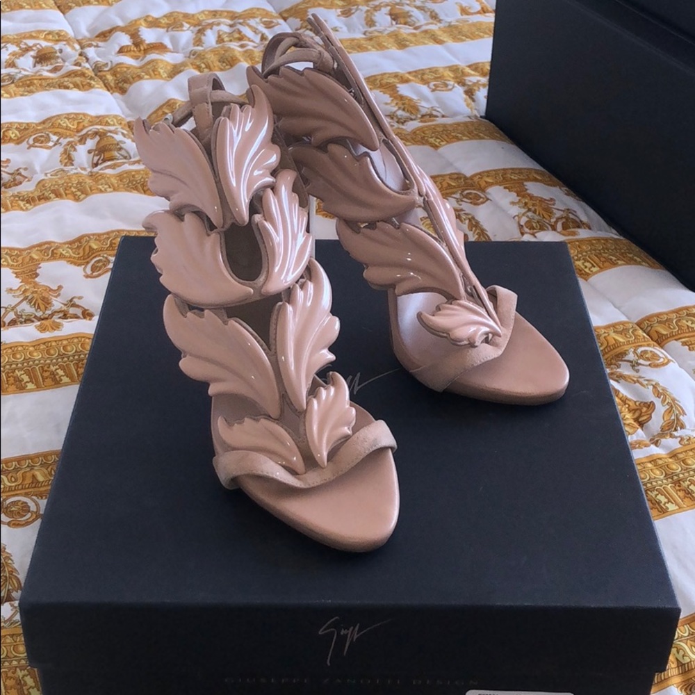 Guissepe flame heel sandal